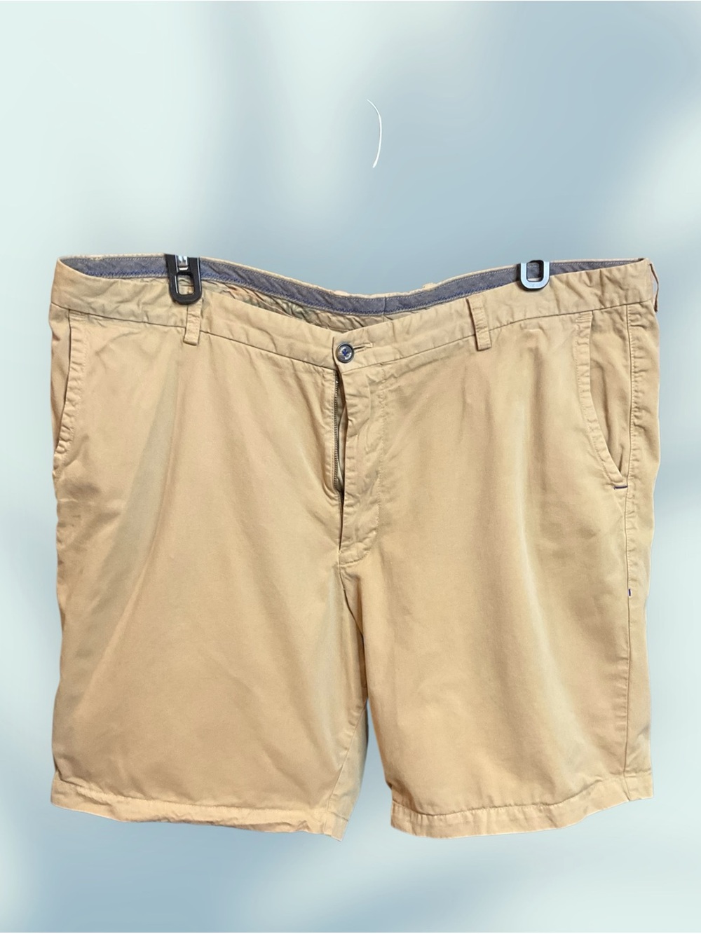 Tommy Bahama Khaki Flat-Front Men's Shorts, size 44